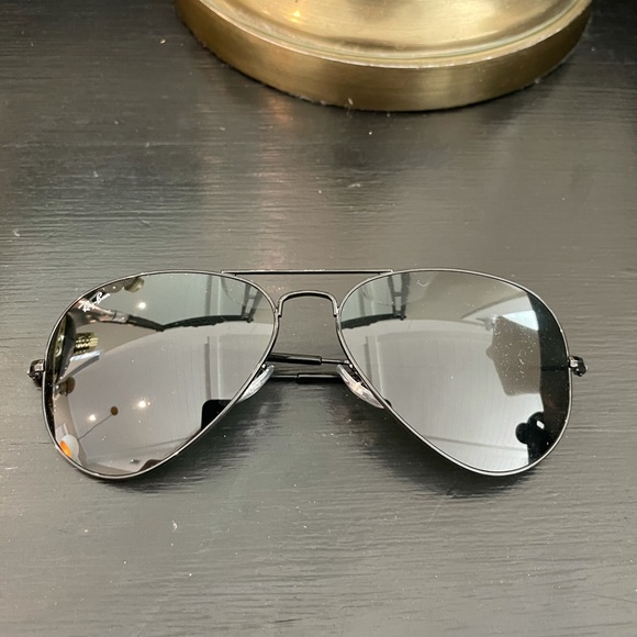 Ray-Ban Accessories - Used Black Ray Ban Aviators